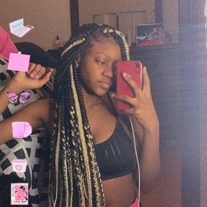 Meet your Posher, Niah